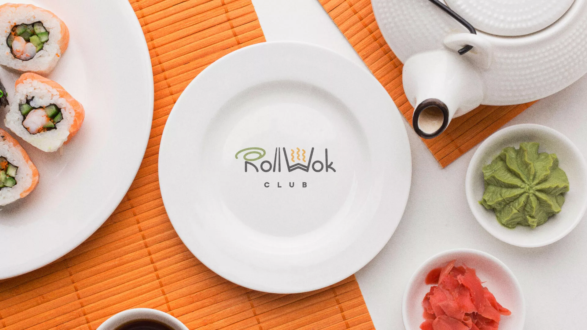 Разработка логотипа и фирменного стиля в Серове для суши-бара «Roll Wok Club» Разработка логотипа и фирменного стиля в Серове для суши-бара «Roll Wok Club»